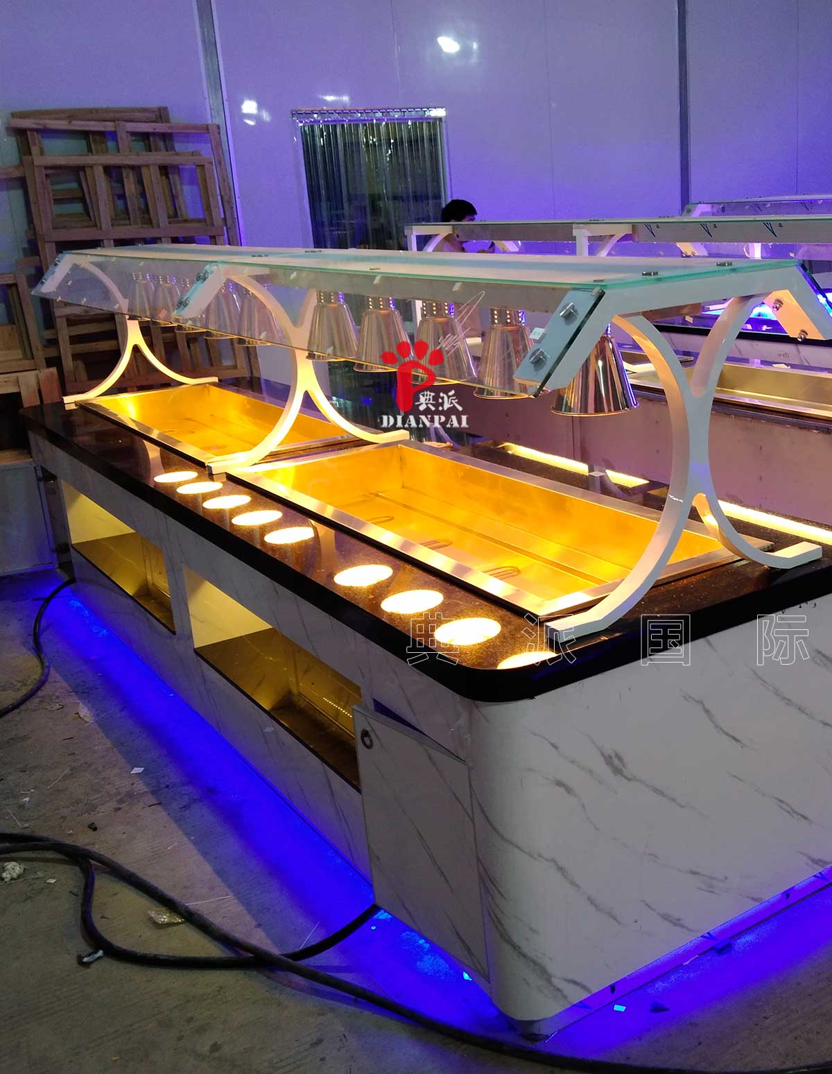 出口到美国餐厅的布菲台